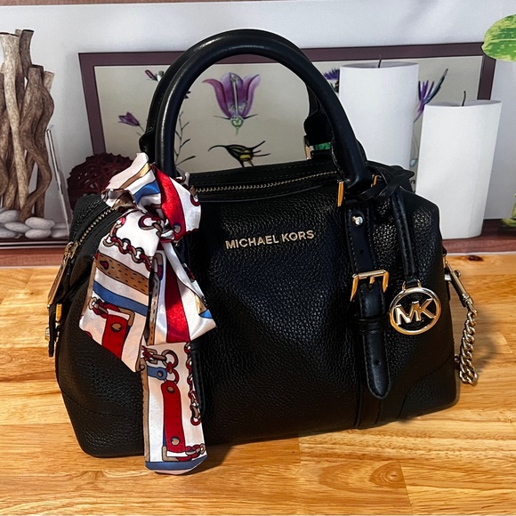 Michael Kors Handbags - Michael Kors Bedford Black Pebbled Leather Crossbody Top Handle Bag